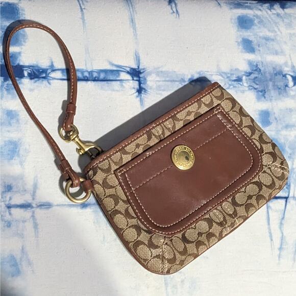 Coach Signature Canvas Wristlet Pouch Wallet Pocket Brown Women's Size OS - Picture 1 of 6